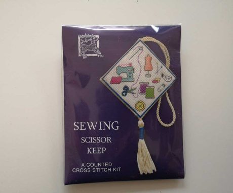 "Sewing" scissor keep cross-stitch embroidery kit