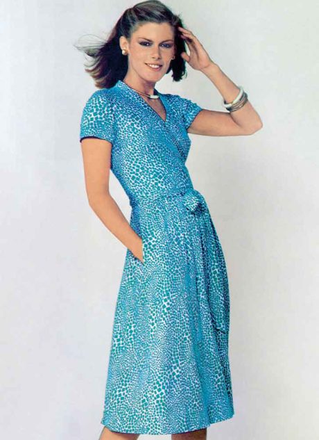 V2040 Misses' Front Wrap Dresses by Diane von Furstenberg