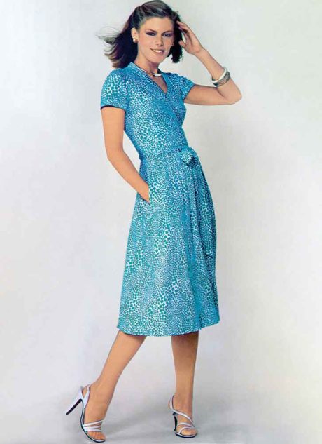 V2040 Misses' Front Wrap Dresses by Diane von Furstenberg