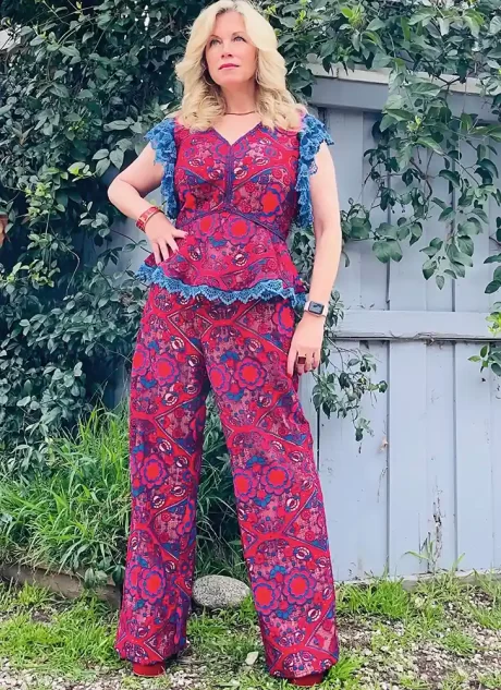 ME2092 Misses' Top and Pants by Lynn Brannelly