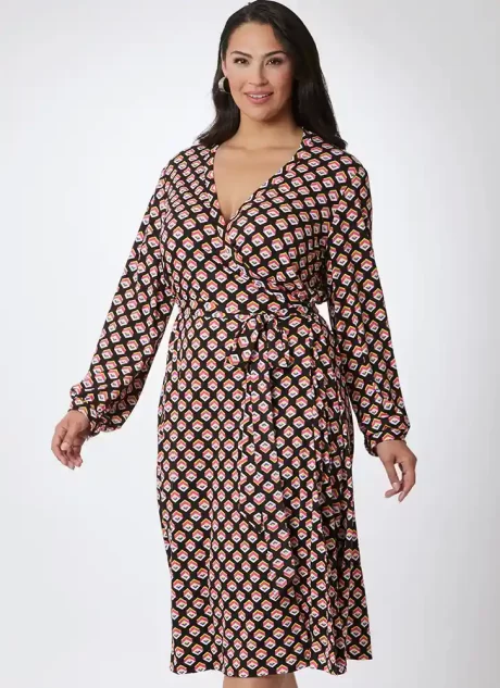 V2081 Misses' Wrap Dress by Diane Von Furstenberg