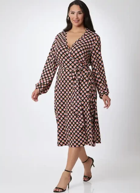 V2081 Misses' Wrap Dress by Diane Von Furstenberg - Image 15